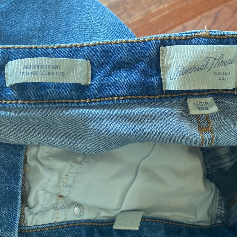 Universal Thread Jeans - Picture 4 of 4
